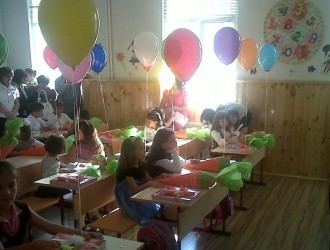 Hydro Power Company Gorna Arda surprised all first graders in Ardino municipality with presents for their first day at school